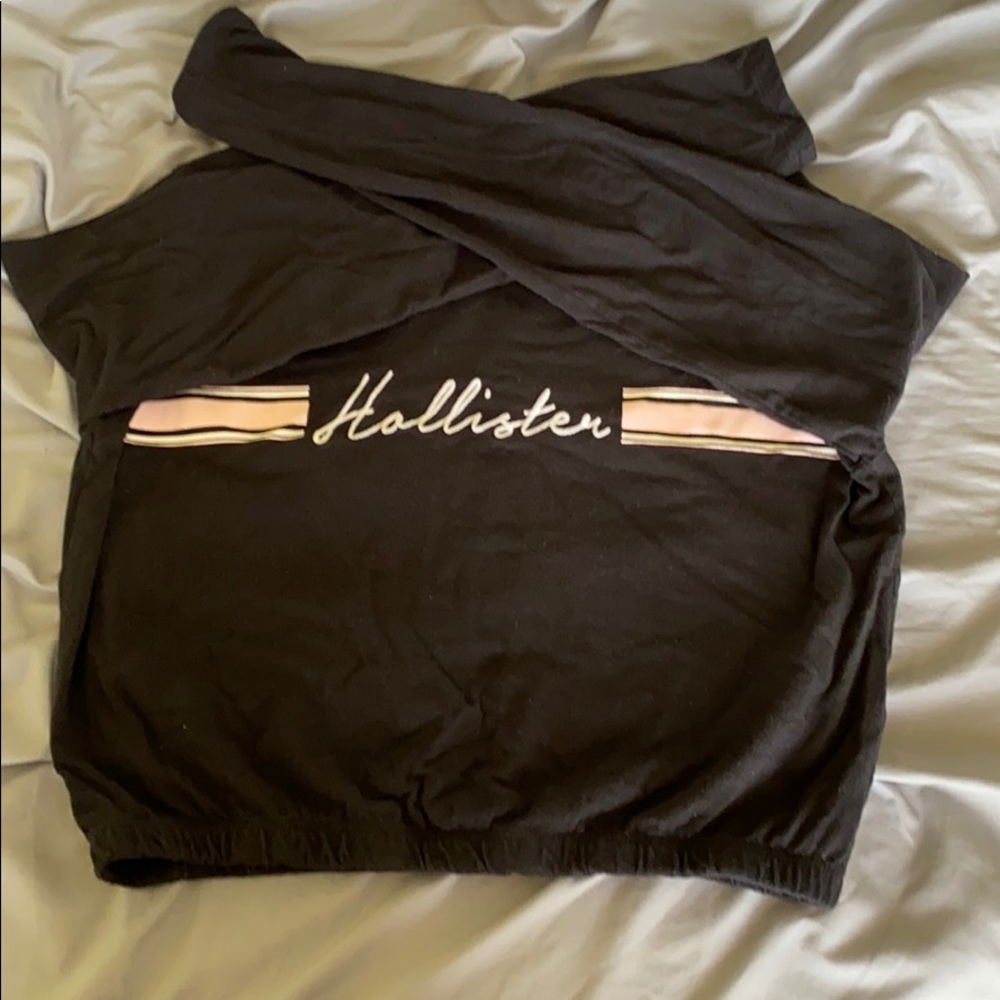 Long sleeve crop top